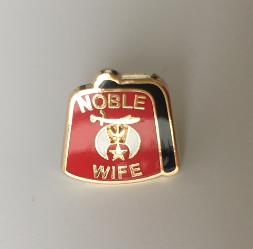 Shrine noble wife pin, size 15mm
